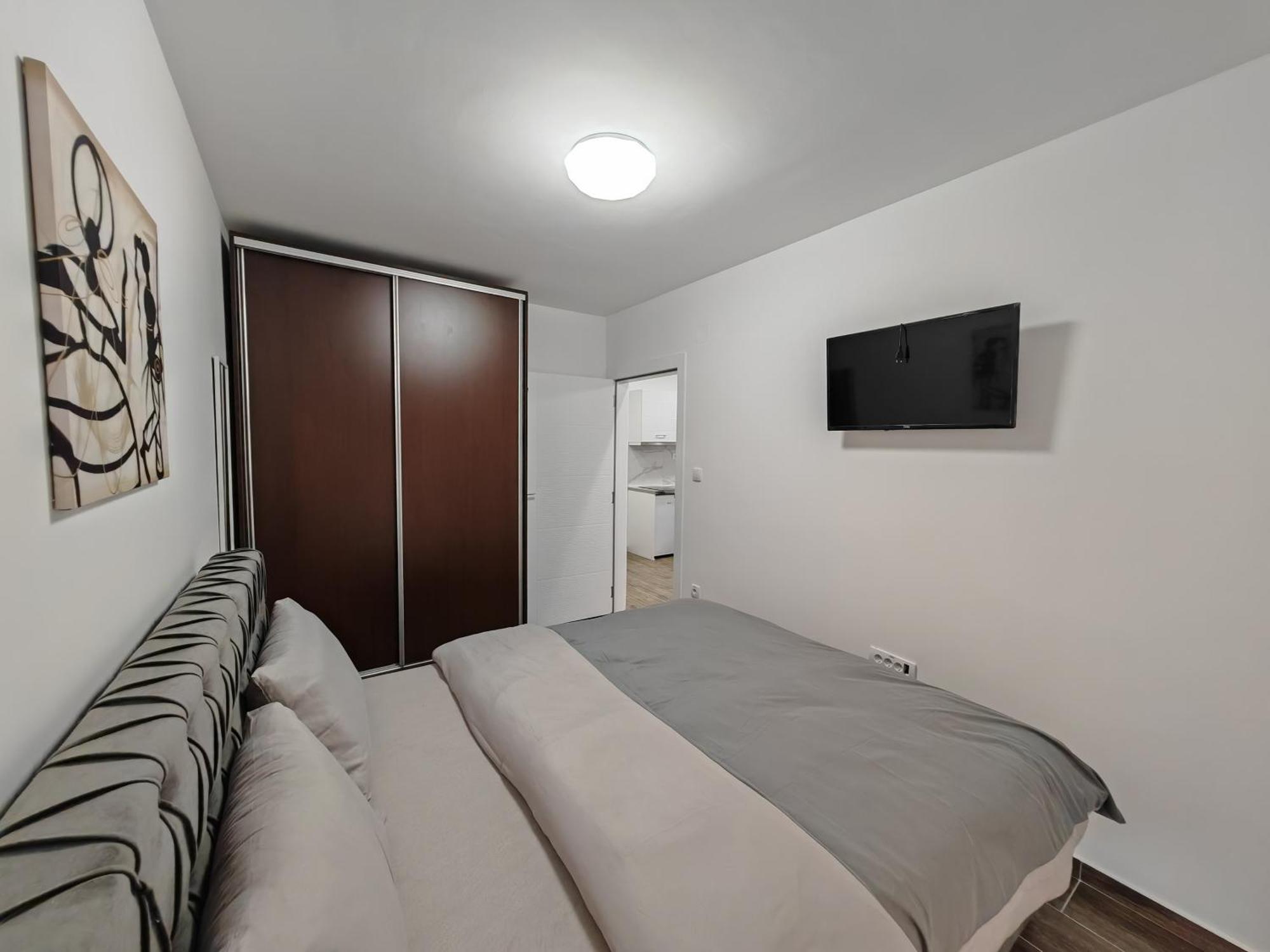 Imperial Apartment Veliko Gradiste Luaran gambar