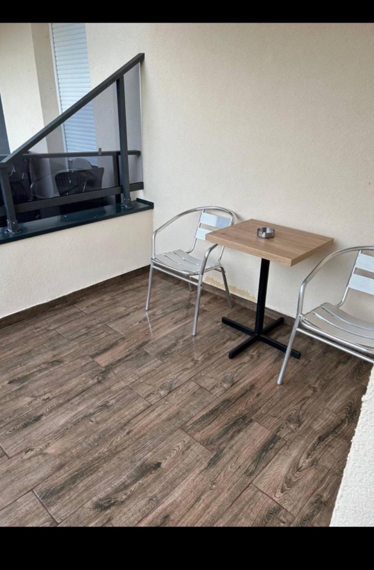 Imperial Apartment Veliko Gradiste Luaran gambar