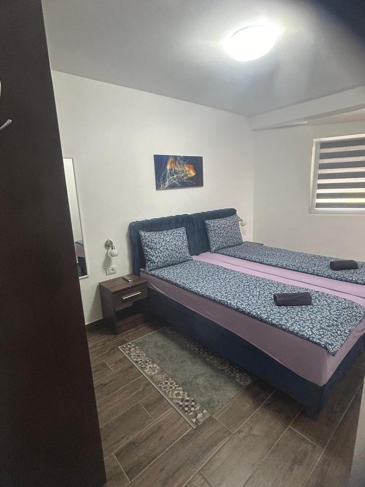 Imperial Apartment Veliko Gradiste Luaran gambar